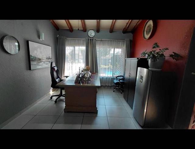 3 BEDROOM HOUSE FOR SALE IN BRACKENDOWNS